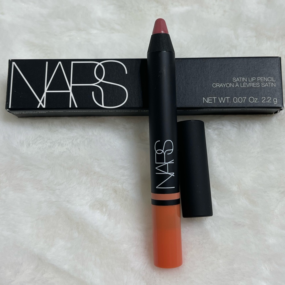 NARS Torres del Paine Satin Lip Pencil 👄✨